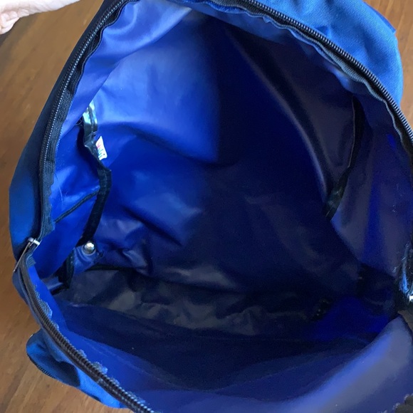 Backpack - Picture 4 of 4